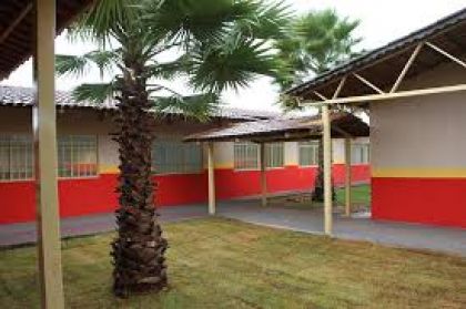 Notícia de Águas Lindas – Prefeito Hildo do Candango promove melhorias nas escolas municipais de Águas Lindas de Goiás 