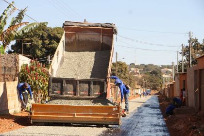 Obras de infraestrutura urbana continuam a marcar gestão Hildo do Candango em Águas Lindas de Goiás 